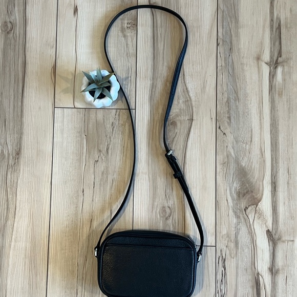 ♠️ Kate Spade Black Leather Crossbody Bag - Picture 4 of 6